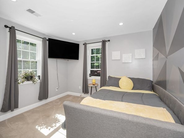 6 Edgehill Rd, Billerica MA 01862