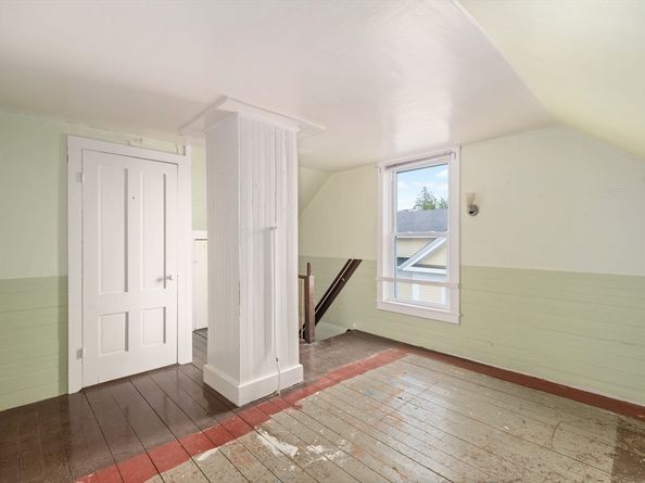 300-302 Main St, Gloucester MA 01930