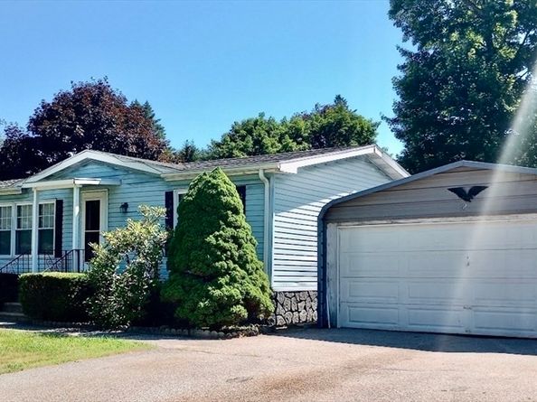 32 Edward Lane, Barre MA 01005