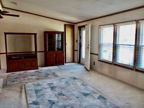 32 Edward Lane, Barre MA 01005