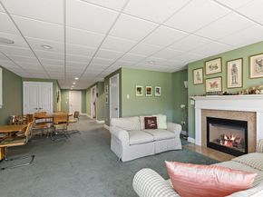 9 Aberdeen 9, Plymouth MA 02360