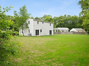 69 Laarhoven Ter, Stoughton MA 02072