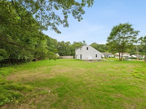 69 Laarhoven Ter, Stoughton MA 02072