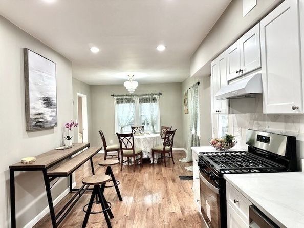 707 South Street, Waltham MA 02453