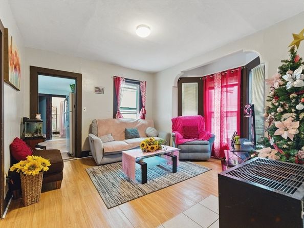 79 Prospect St, Marlborough MA 01752