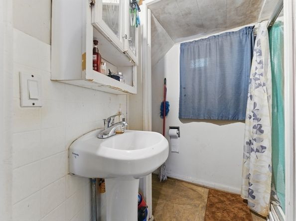 79 Prospect St, Marlborough MA 01752
