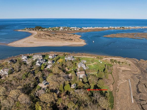 12 Trouants Is 12, Marshfield MA 02050