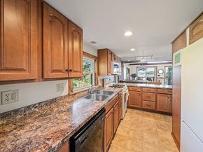 12 Trouants Is 12, Marshfield MA 02050