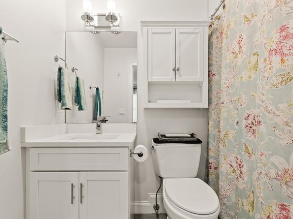 218 Hillside Ave, Needham MA 02494