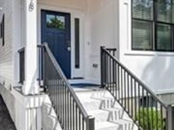 218 Hillside Ave, Needham MA 02494