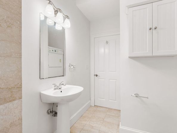 714 E 4th St 3, Boston MA 02127