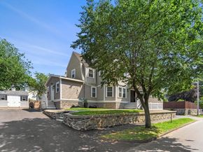 420 Atlantic Ave, Marblehead MA 01945