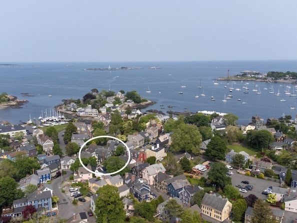 8 Franklin St 18, Marblehead MA 01945