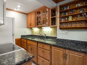 8 Franklin St 18, Marblehead MA 01945