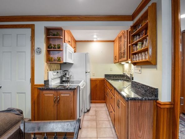 8 Franklin St 18, Marblehead MA 01945
