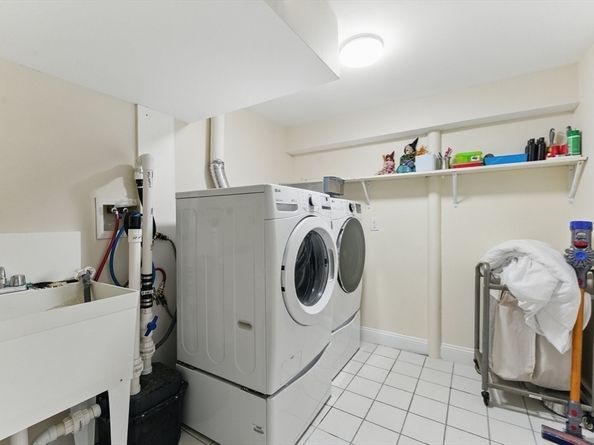 200 Winchester St 1, Brookline MA 02446
