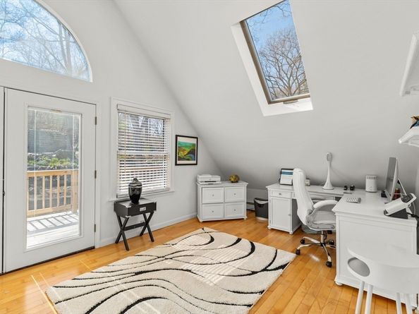 765 Walnut St, Lynnfield MA 01940