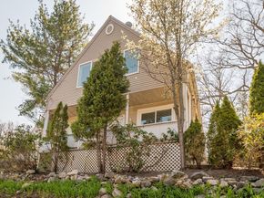 765 Walnut St, Lynnfield MA 01940