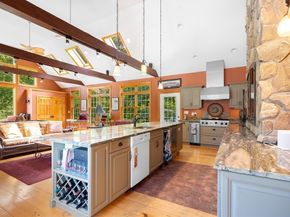 2 Langlee Rd, Hingham MA 02043