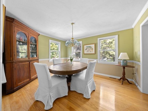 2 Langlee Rd, Hingham MA 02043