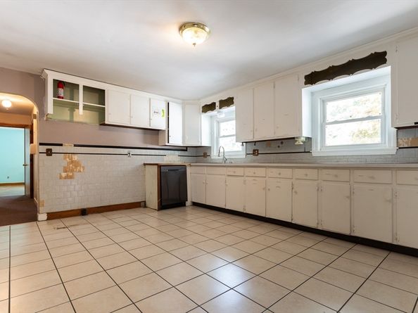 95 High Street, Milford MA 01757