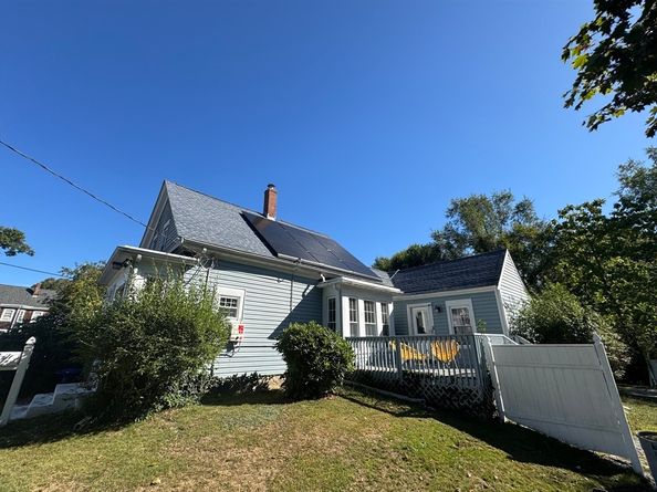 558 Ash St, Brockton MA 02301