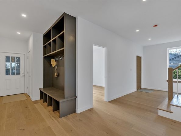239 Mountain Ave, Arlington MA 02474