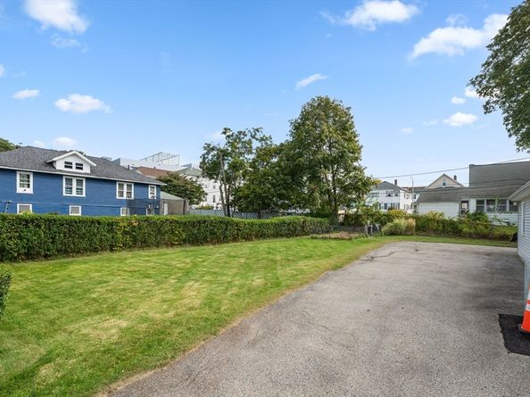 28 Granby Road, Worcester MA 01604