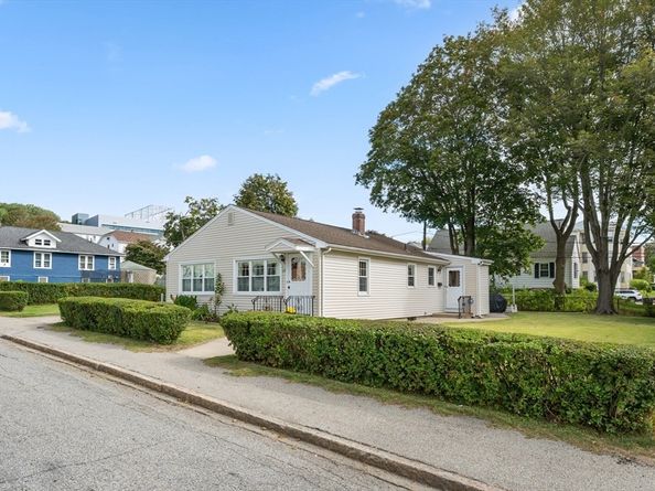 28 Granby Road, Worcester MA 01604