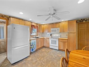 28 Granby Road, Worcester MA 01604