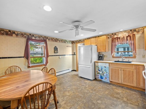 28 Granby Road, Worcester MA 01604