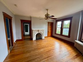 22 Baker St, Worcester MA 01603