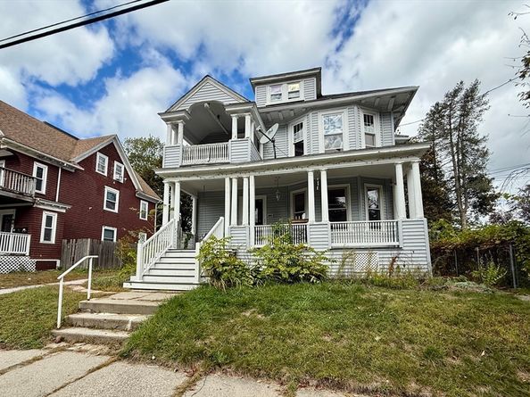 22 Baker St, Worcester MA 01603