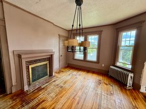 22 Baker St, Worcester MA 01603