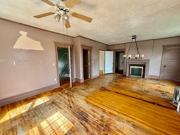 22 Baker St, Worcester MA 01603