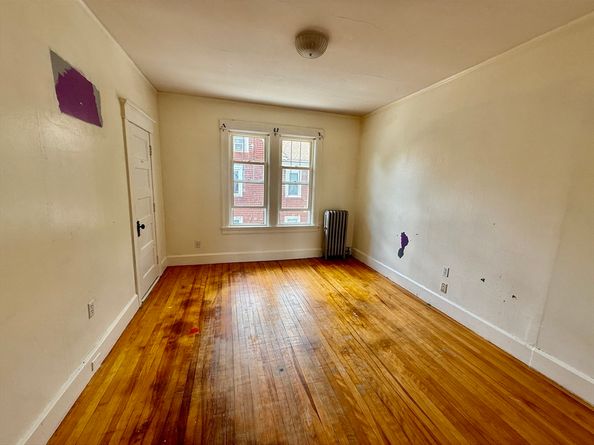 22 Baker St, Worcester MA 01603