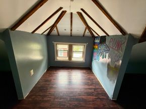 22 Baker St, Worcester MA 01603