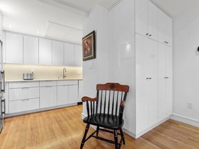 9-17 Harcourt St 503, Boston MA 02116