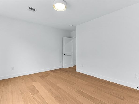11 Bonner Ave 2, Medford MA 02155