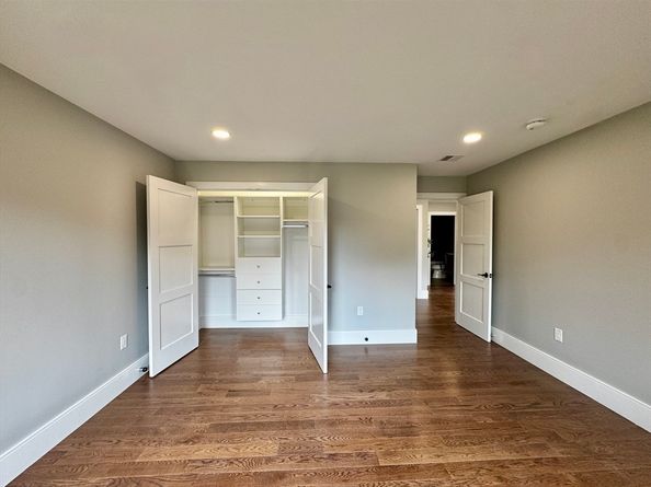 12 Linden St, Natick MA 01760