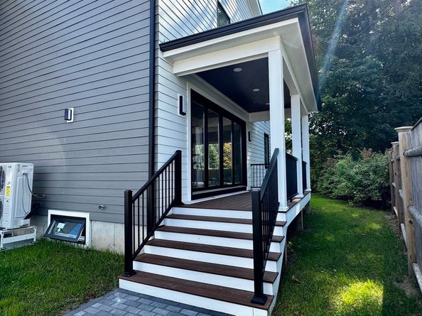 12 Linden St, Natick MA 01760