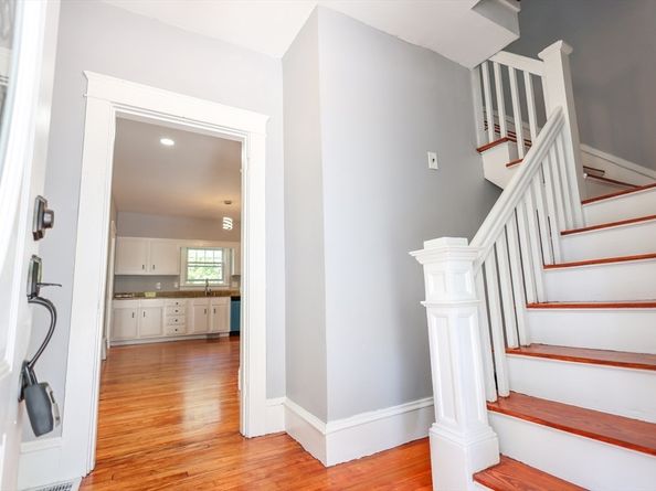 218 Marshall St, Fitchburg MA 01420