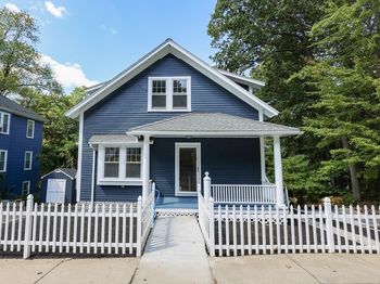 218 Marshall St