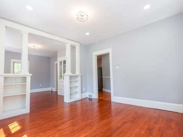 218 Marshall St, Fitchburg MA 01420