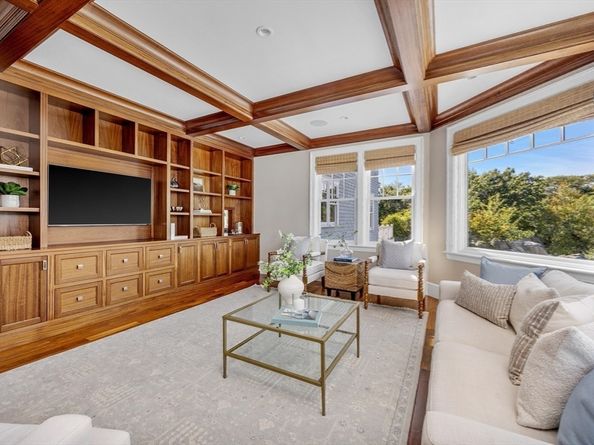 17 Mohawk Way, Cohasset MA 02025