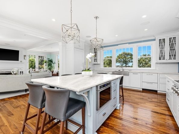 17 Mohawk Way, Cohasset MA 02025