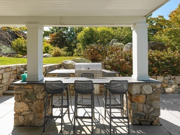 17 Mohawk Way, Cohasset MA 02025