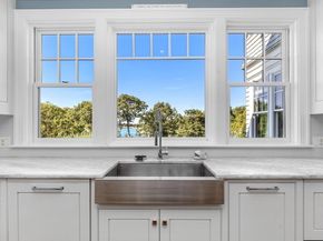 17 Mohawk Way, Cohasset MA 02025