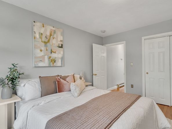 73 River St 4B, Cambridge MA 02139