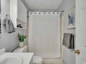73 River St 4B, Cambridge MA 02139